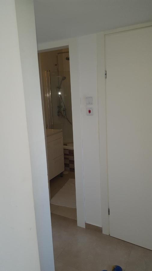 Room Near Sheba Medical Center, And Bar Ilan, And Tlv Airport Qiryat Ono エクステリア 写真