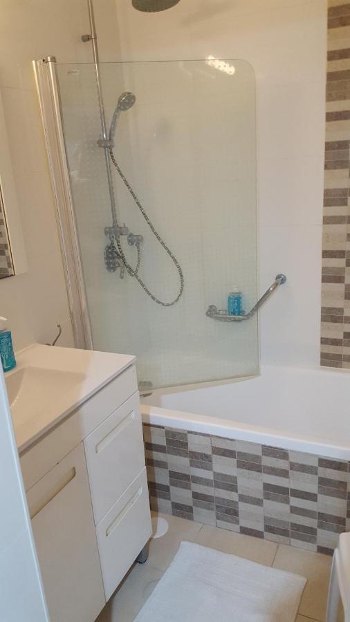 Room Near Sheba Medical Center, And Bar Ilan, And Tlv Airport Qiryat Ono エクステリア 写真
